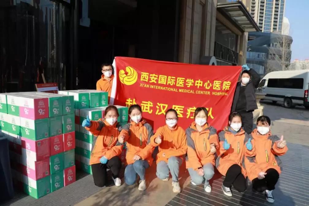 向醫(yī)療隊(duì)的女漢子致敬！