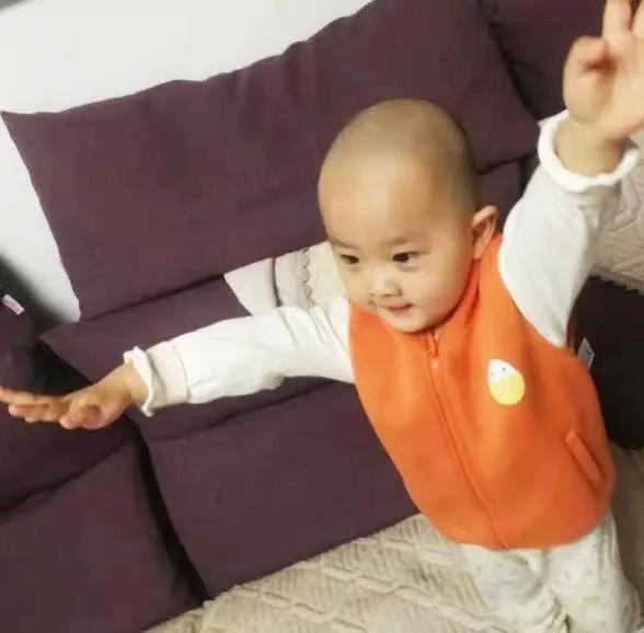 【戰(zhàn)“疫”日記】媽媽，請抱抱我！