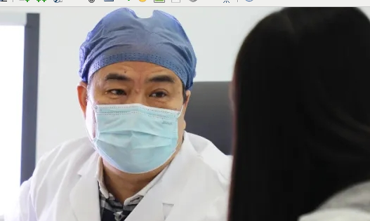 戰(zhàn)疫是英雄 救治是楷?！靼矅?guó)際醫(yī)學(xué)中心醫(yī)院支援湖北醫(yī)療隊(duì)隊(duì)員返崗工作干勁十足