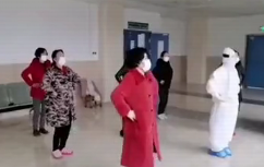 翩翩起舞！護士韓靜鼓勵患者抗擊疫情