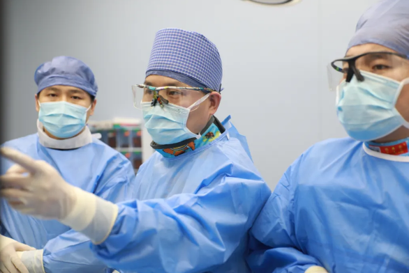 大醫(yī)之術(shù)⑨｜“心”路是怎樣被打通的？——心臟病醫(yī)院成功救治一例急性右冠心梗恰逢左主干真性分叉嚴(yán)重冠脈病變患者