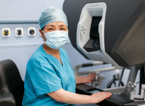 聚力微創(chuàng)無痕 達芬奇機器人助力開展婦科單孔手術(shù)
