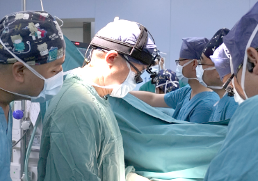 出生1天，草莓大心臟血管錯(cuò)位，醫(yī)生精雕細(xì)琢重獲“心”生