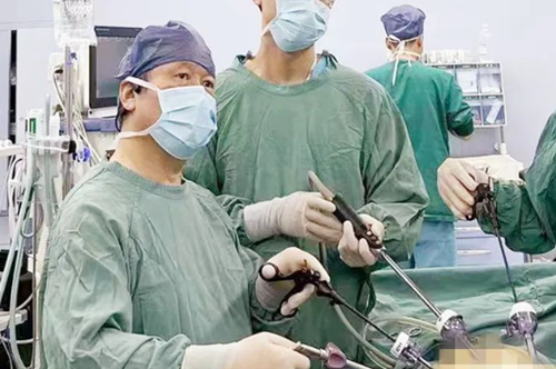 68cm橡膠水管吞入腹中！我院普外科腹腔鏡微創(chuàng)手術緊急施救！