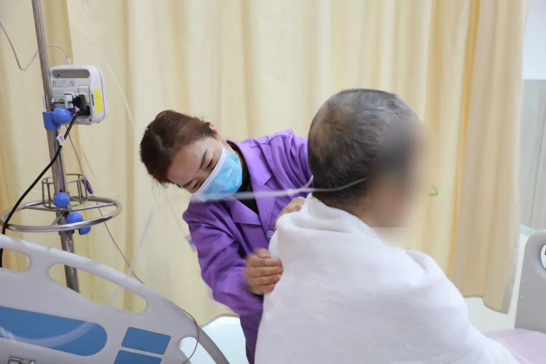 我院“無陪護(hù)”病房暖心啟用 讓患者安心、家屬放心