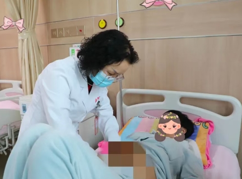 三封感謝信，見證腫瘤二科醫(yī)護(hù)團(tuán)隊(duì)的仁心與溫度