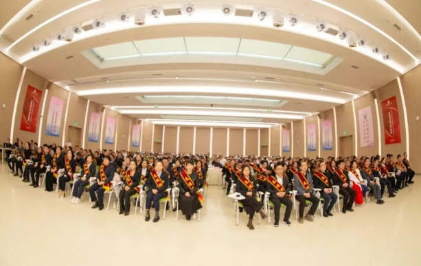 致敬每一位奮斗者！我院舉行2025年度總結(jié)表彰大會(huì)